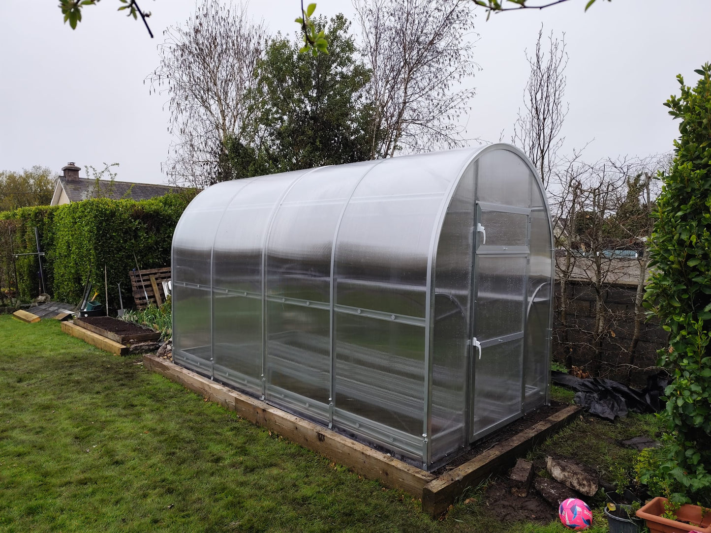Sigma Lux 2m (width: 2 m, height: 2.4 m)