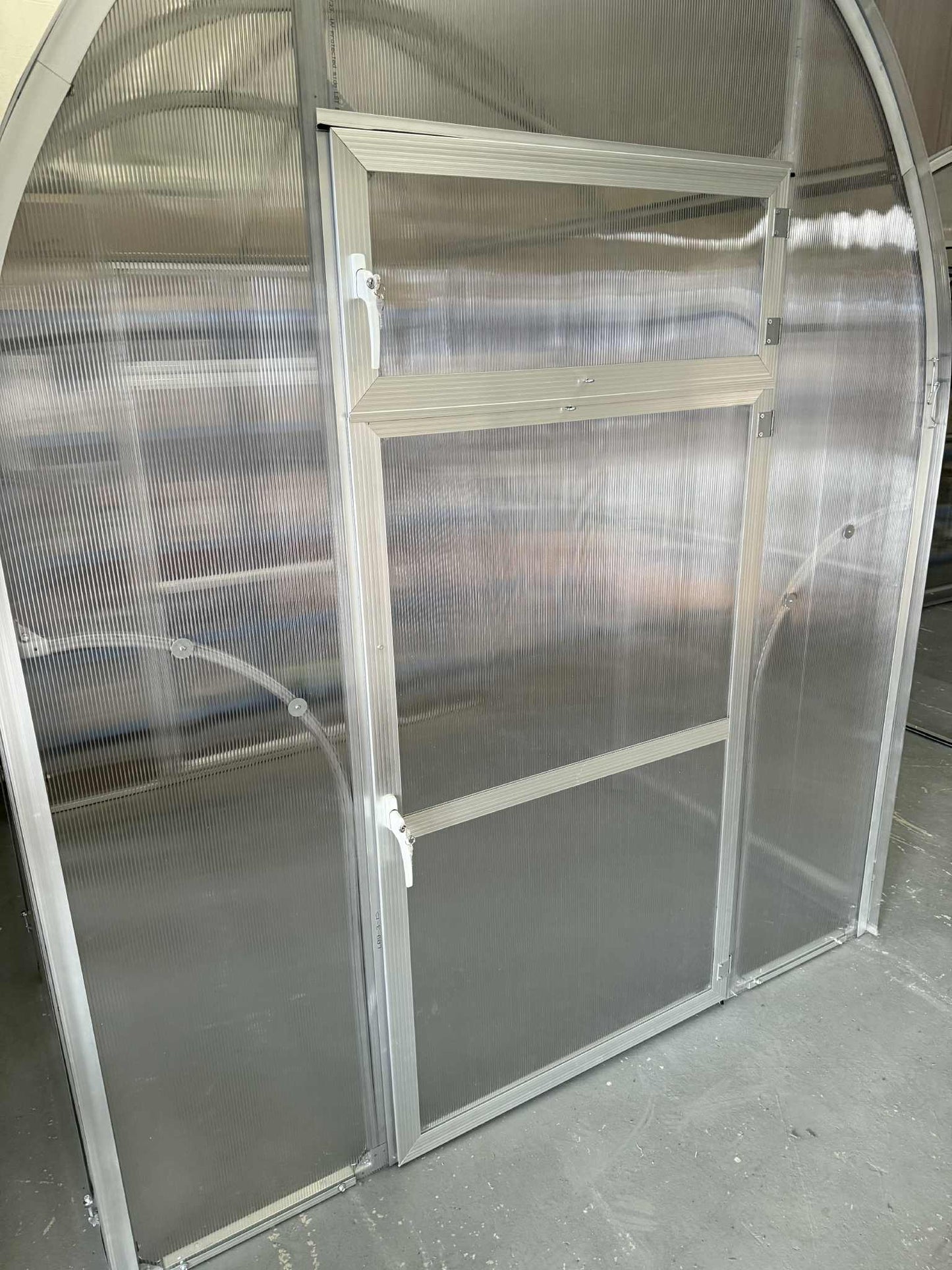 Sigma Lux 2m (width: 2 m, height: 2.4 m)