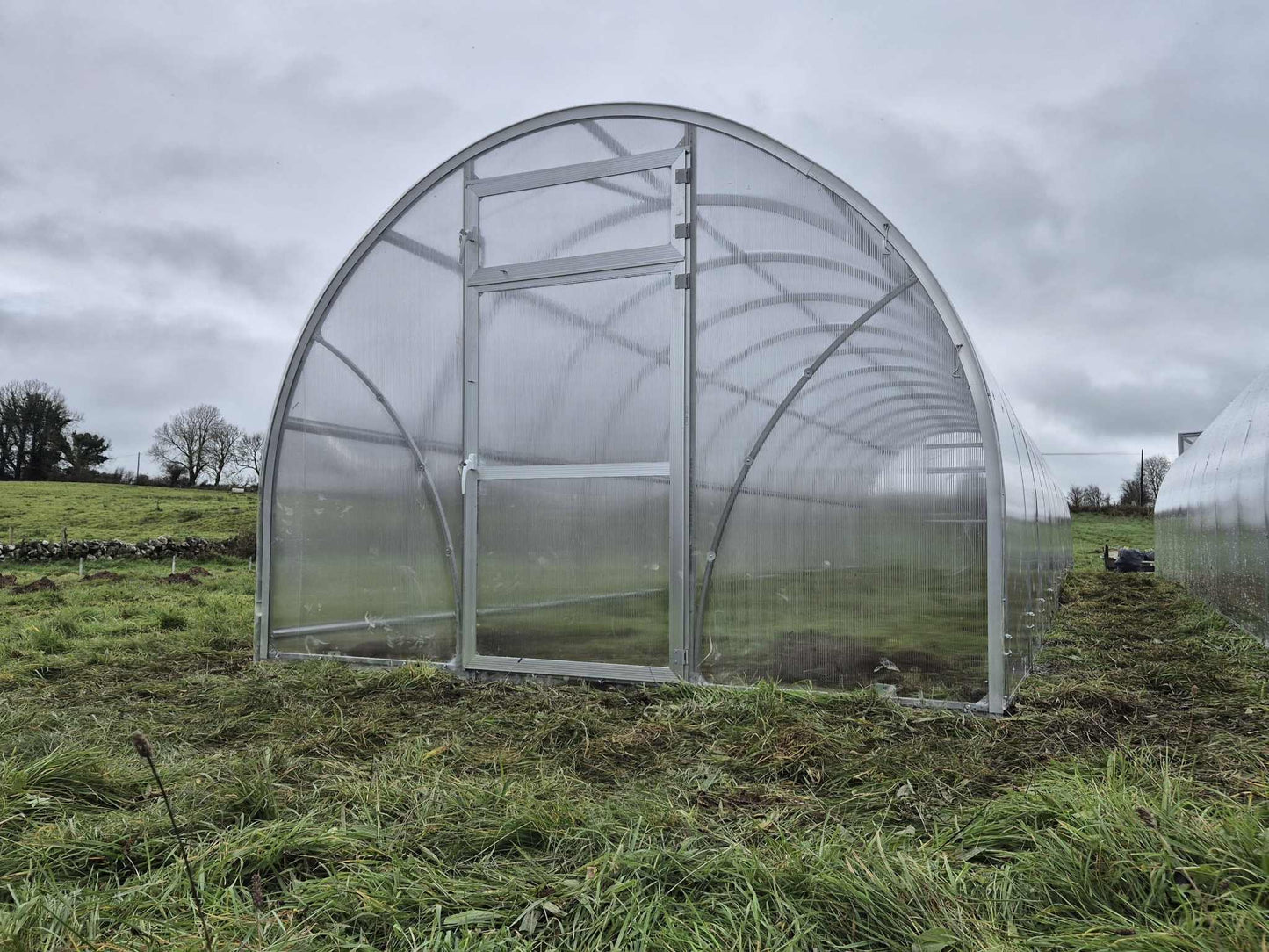 Sigma Lux 3m (width: 3 m, height: 2.10 m)