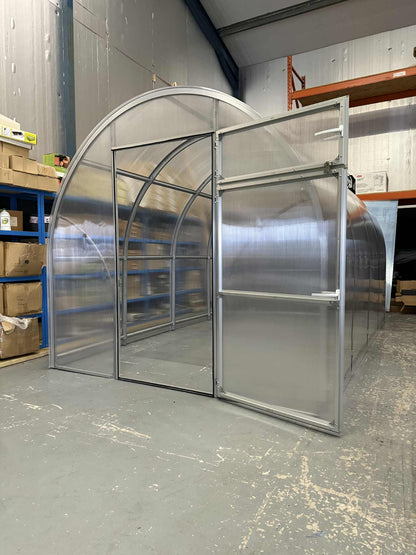 Sigma Lux 2.5m (width: 2.5 m, height: 2.26 m)