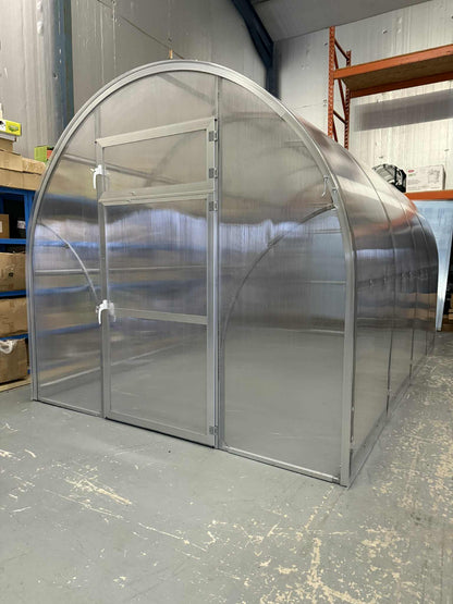 Sigma Lux 2.5m (width: 2.5 m, height: 2.26 m)