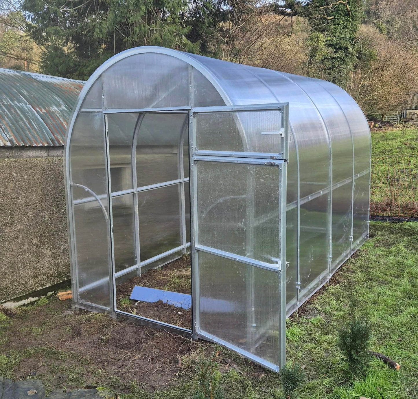 Sigma Lux 2m (width: 2 m, height: 2.4 m)
