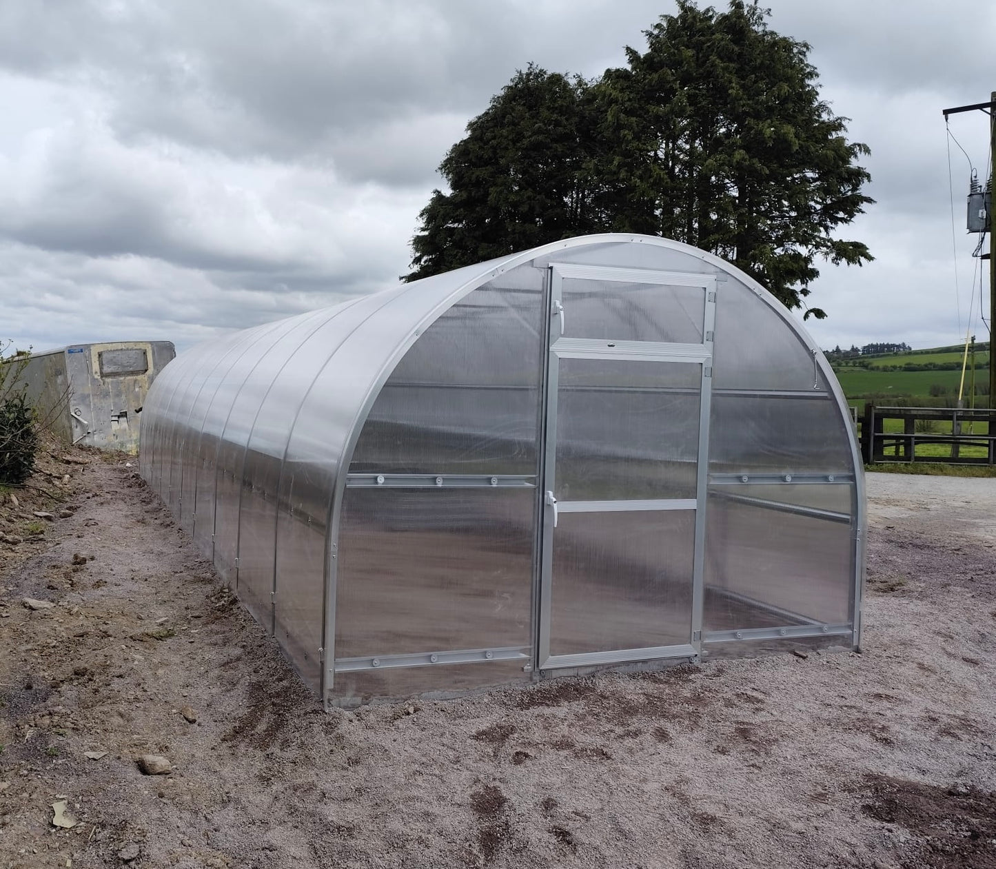 STRONG PREMIUM 12 M² (3M X 4M; 9.8FT X 13FT)
