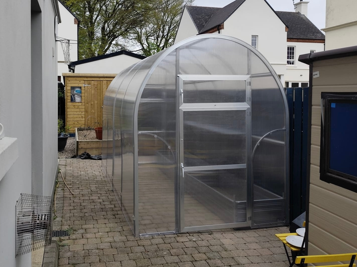 Sigma Lux 2m (width: 2 m, height: 2.4 m)