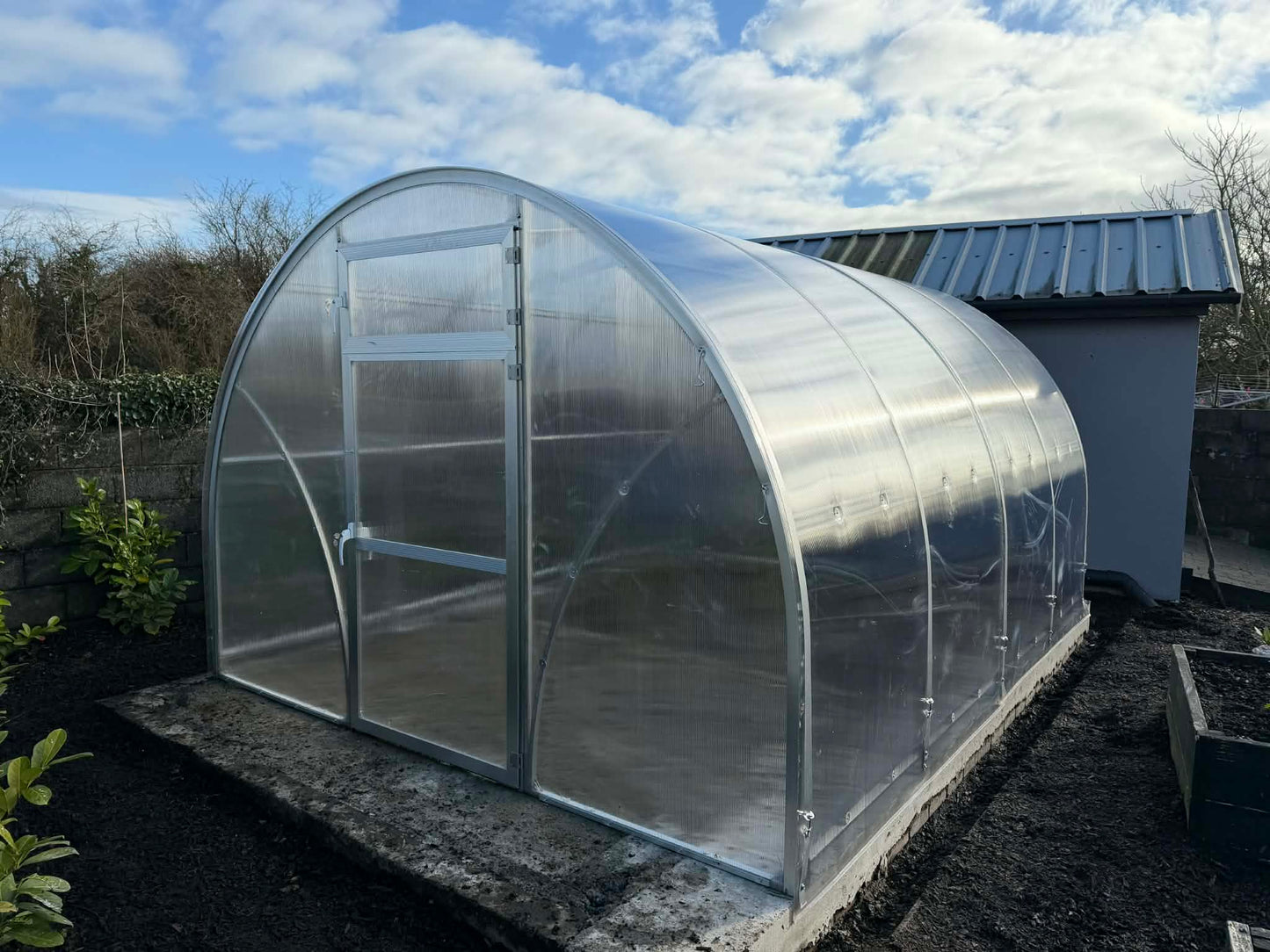 Sigma Lux 3m (width: 3 m, height: 2.10 m)