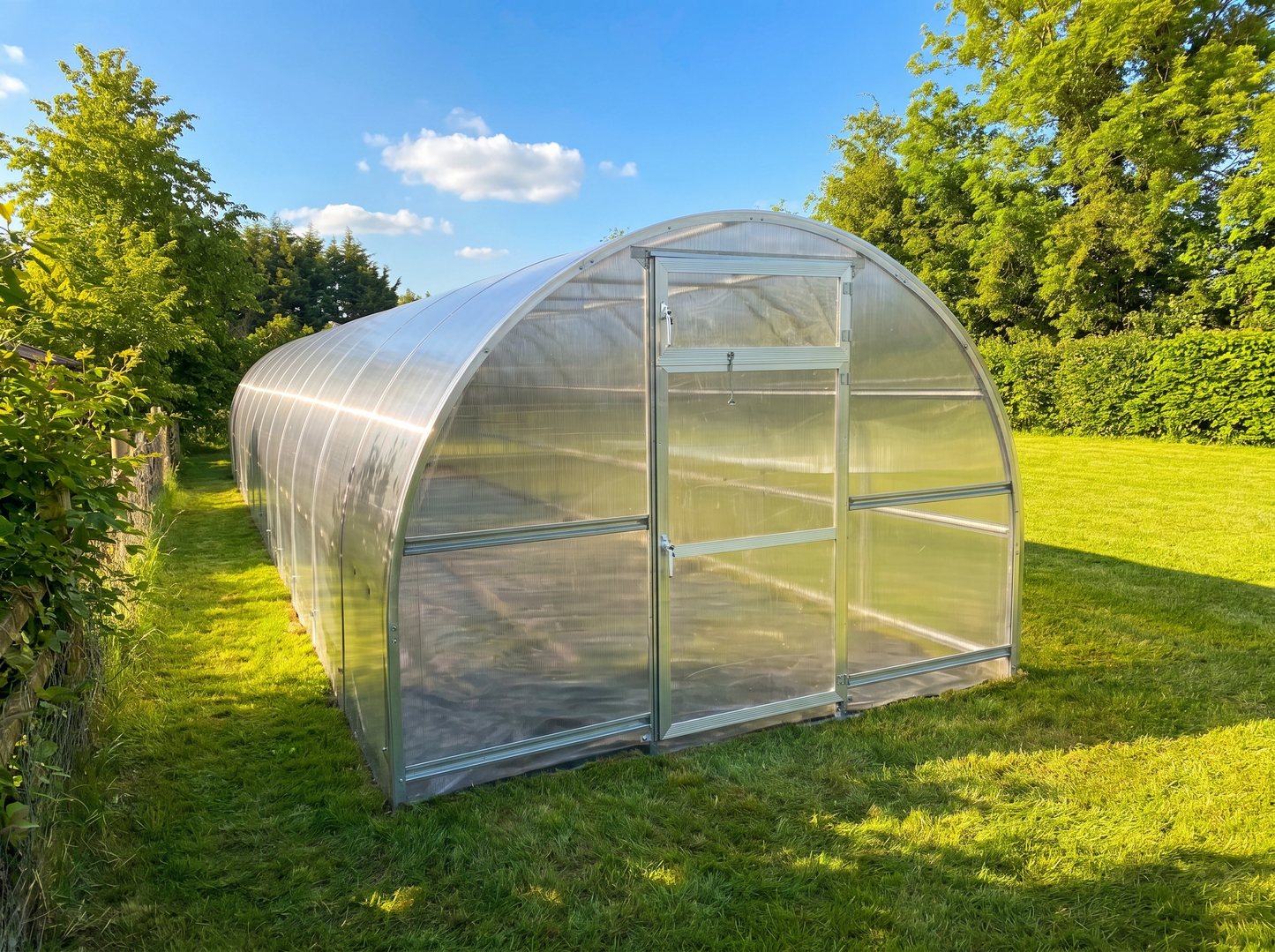 STRONG PREMIUM 30 M² (3M X 10M; 9.8FT X 33FT)