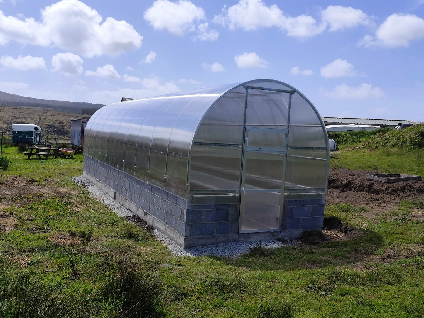 STRONG PREMIUM 12 M² (3M X 4M; 9.8FT X 13FT)