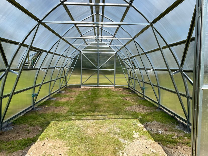 FARMER 5 (42.5M² - 5M X 8.5M; 16.4FT X 27.9FT)