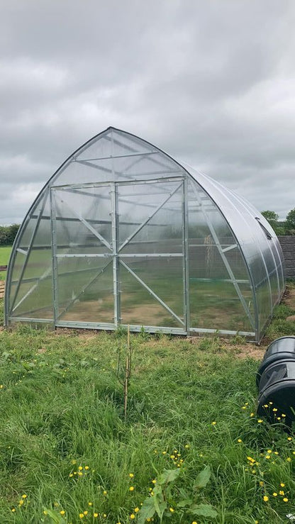 FARMER 5 (21M² - 5M X 4.2M; 16.4FT X 13.8FT)