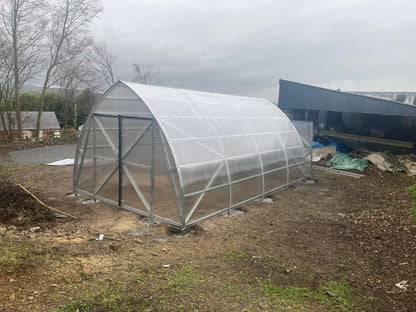 FARMER 5 (42.5M² - 5M X 8.5M; 16.4FT X 27.9FT)