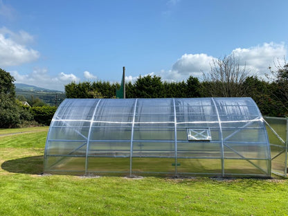 FARMER 5 (42.5M² - 5M X 8.5M; 16.4FT X 27.9FT)