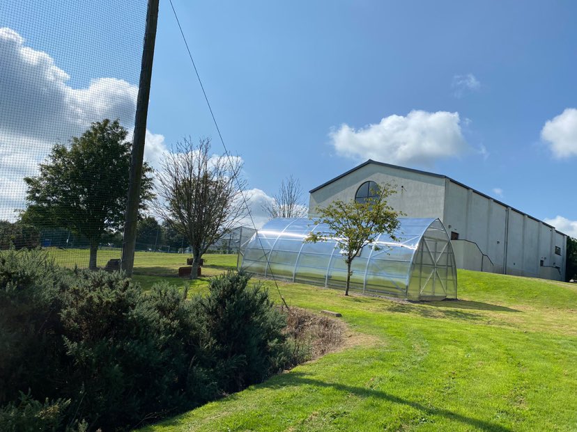 FARMER 5 (21M² - 5M X 4.2M; 16.4FT X 13.8FT)