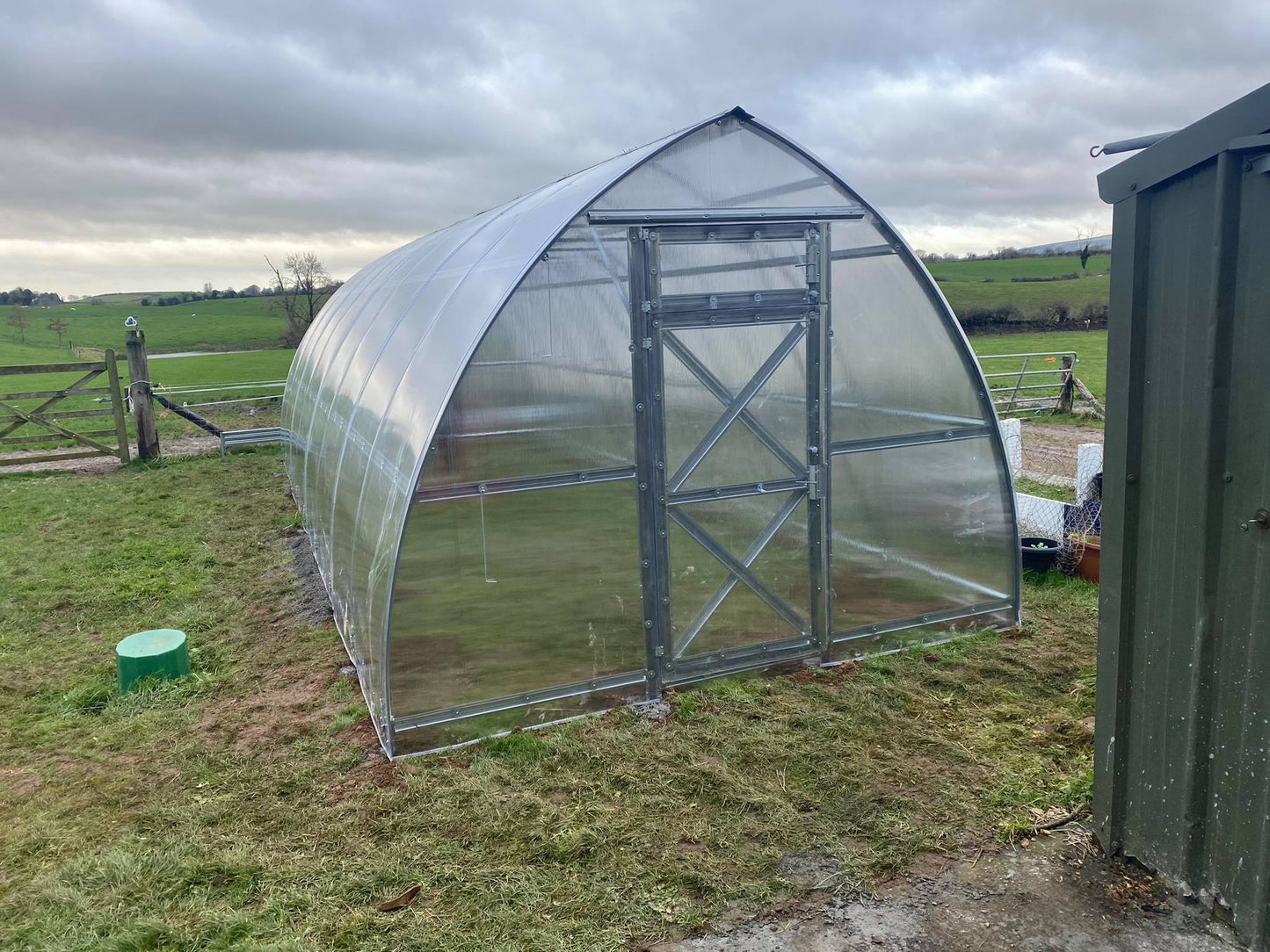 GREENHOUSE SUNGROW, 24 M² (3M X 8M; 9.8FT X 26FT)