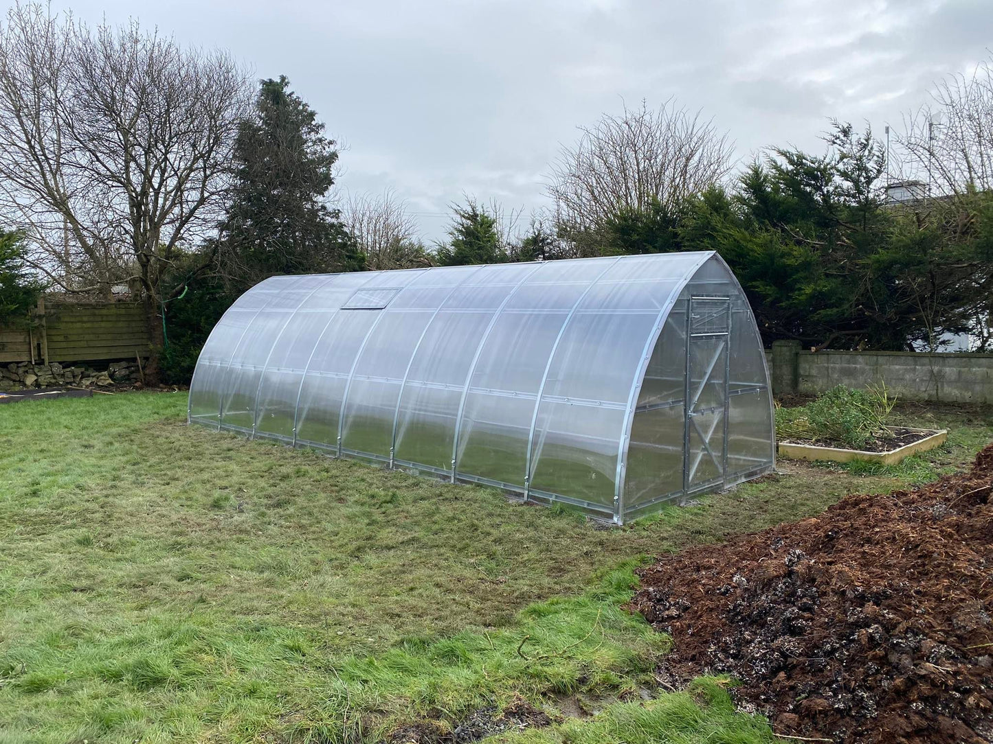 GREENHOUSE SUNGROW, 24 M² (3M X 8M; 9.8FT X 26FT)