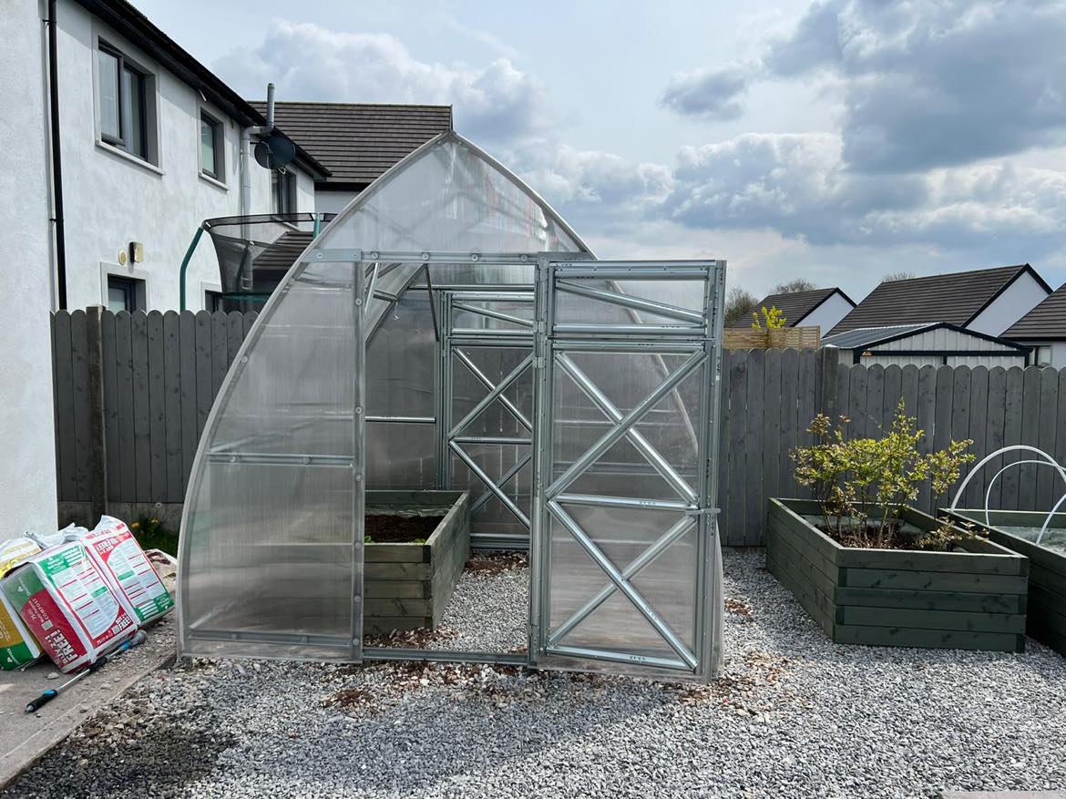 GREENHOUSE ARROW, 20.8 M² (2.6M X 8M; 8.5FT X 26FT)