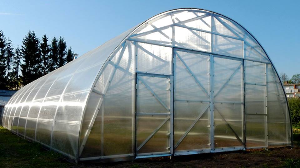 FARMER 7.5 (95.25M² - 7.5M X 12.7M; 24.6FT X 41.7FT)